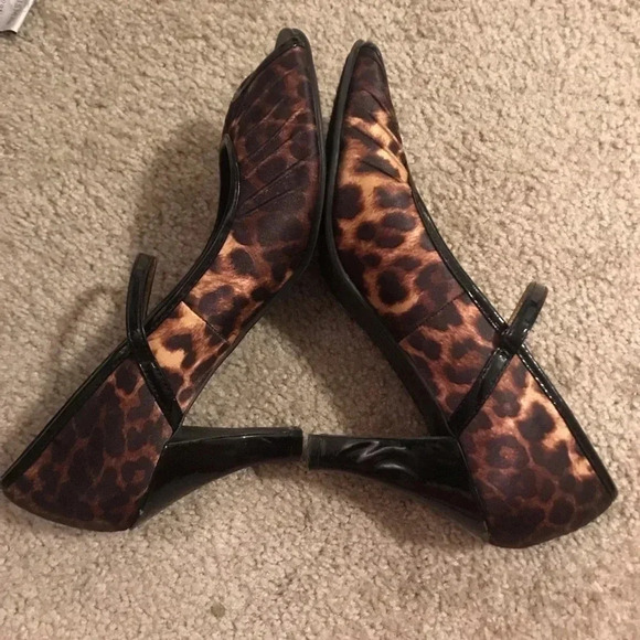 Madden Girl Leopard Print Pumps with Strap - Picture 3 of 4